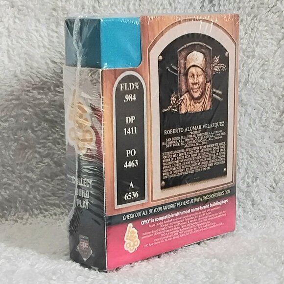 Sealed 2014 MLB Roberto Alomar Mini Figure G2LE-Series 1 by OYO Sports!! - Picture 3 of 4